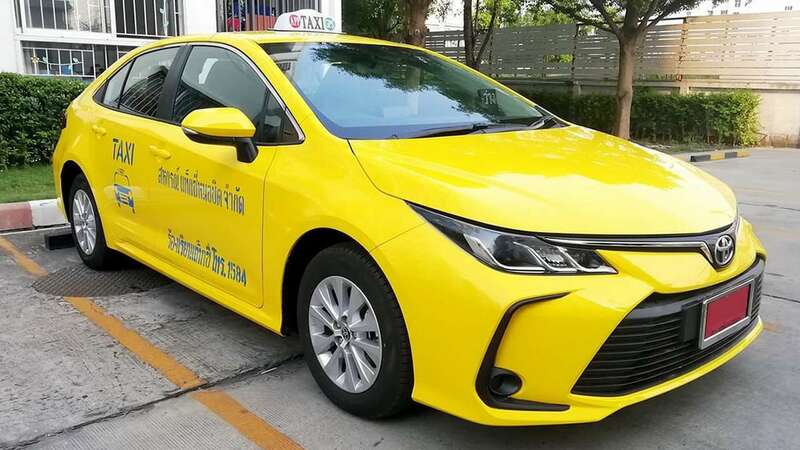 Toyota-Corolla-Altis-Taxi-Meter.thumb.jpg.81c00f79ab798614b7fb61a20db8daf0.jpg
