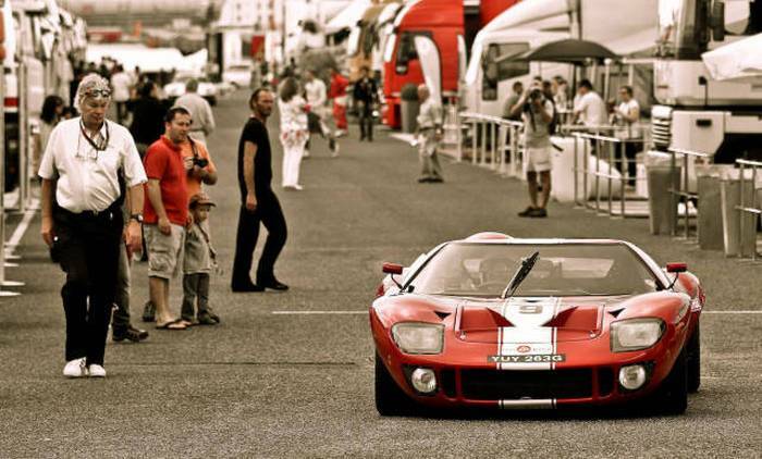 GT40.jpg.5ddcf706e6d91bc3b1306777e8afbe14.jpg