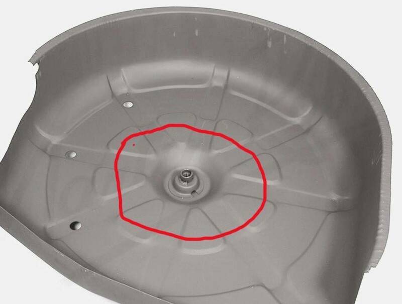 sparewheelwell.thumb.jpg.f1156cc577ee7977175b79d19acf5f11.jpg