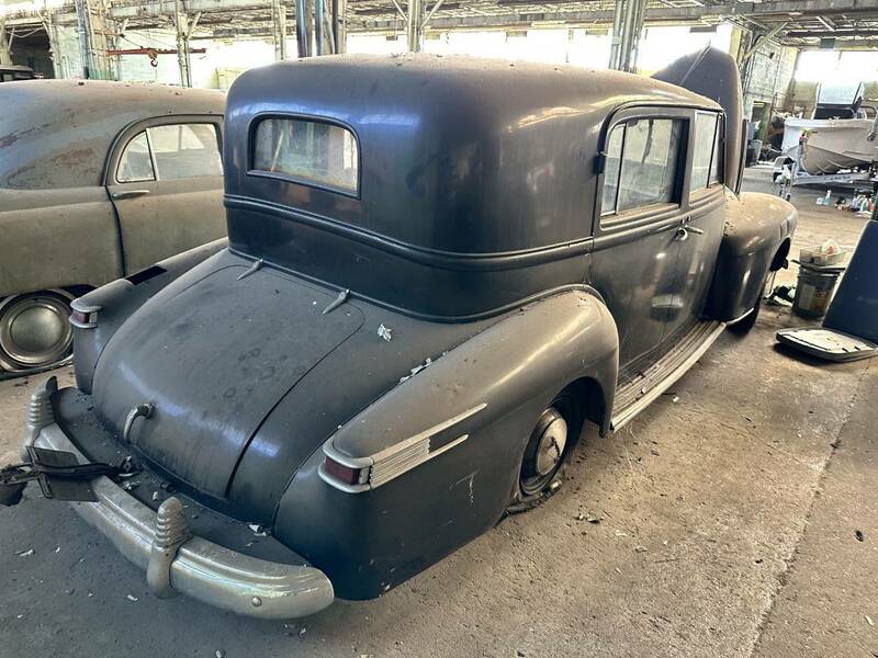 1941LincolnTownCar.thumb.jpg.1f7b3c3f4cf909b93da0cf01ebdef2f1.jpg