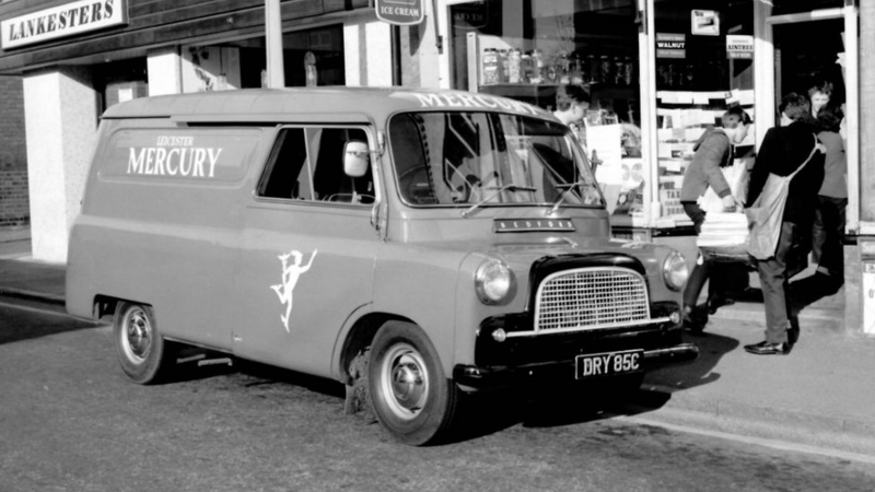 _114115219_vauxhallbedfordvan.png
