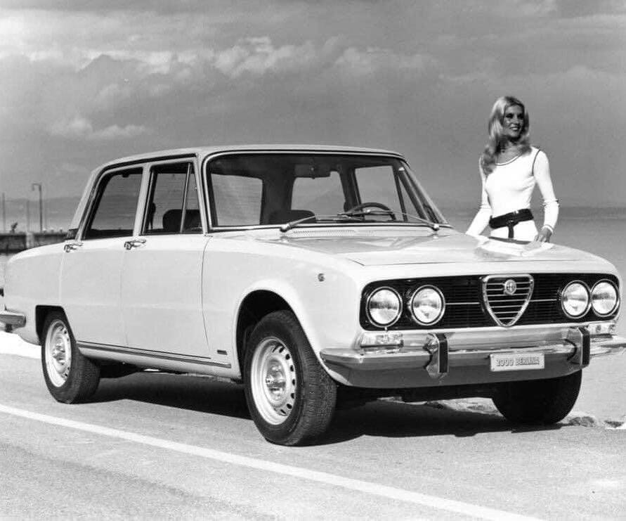Bella20Italia20e20i20simboli20automobilistici20Alfa20Romeo20che20nel20197120erano20sul20tetto20del20-mo20da20fare20venire20la20pelle20dE28099oca2C20buon20giorno.jpg.a73ab553c6bcf9a333b0025e3149a00b.jpg