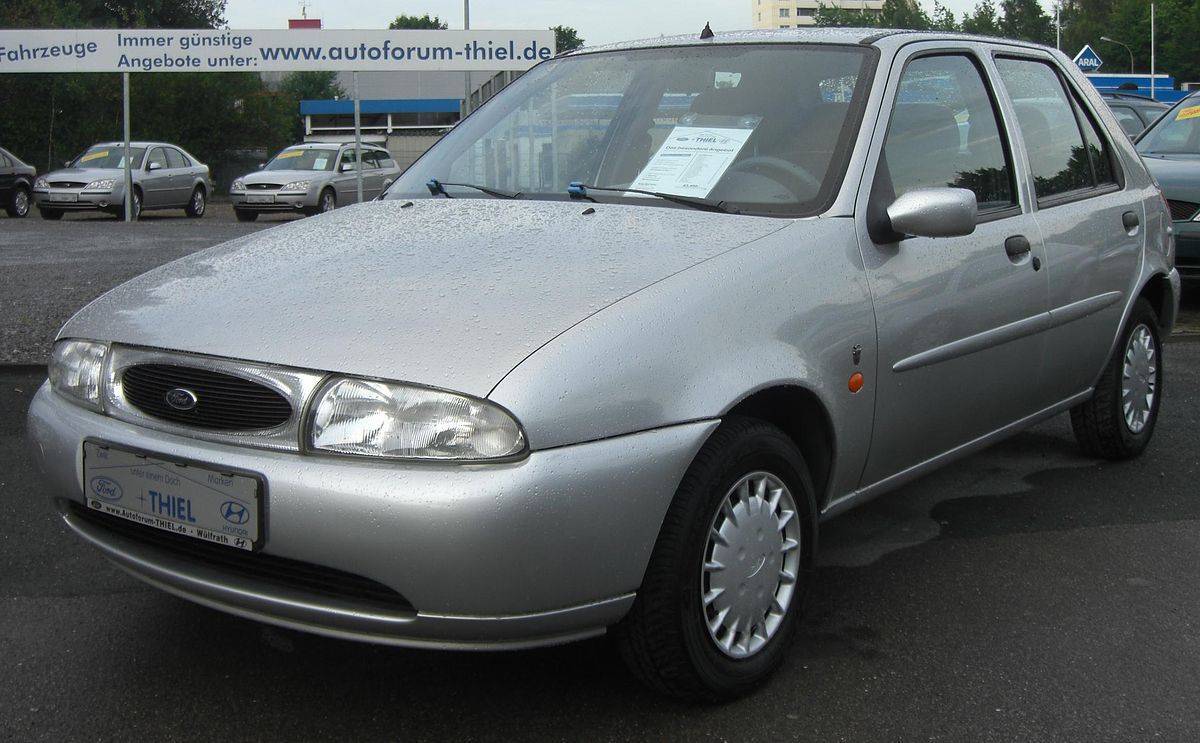 1200px-Ford_Fiesta_MK4_(1995-1999)_front.jpg.44479c2407d9ccd72817cd11cd2aed6b.jpg