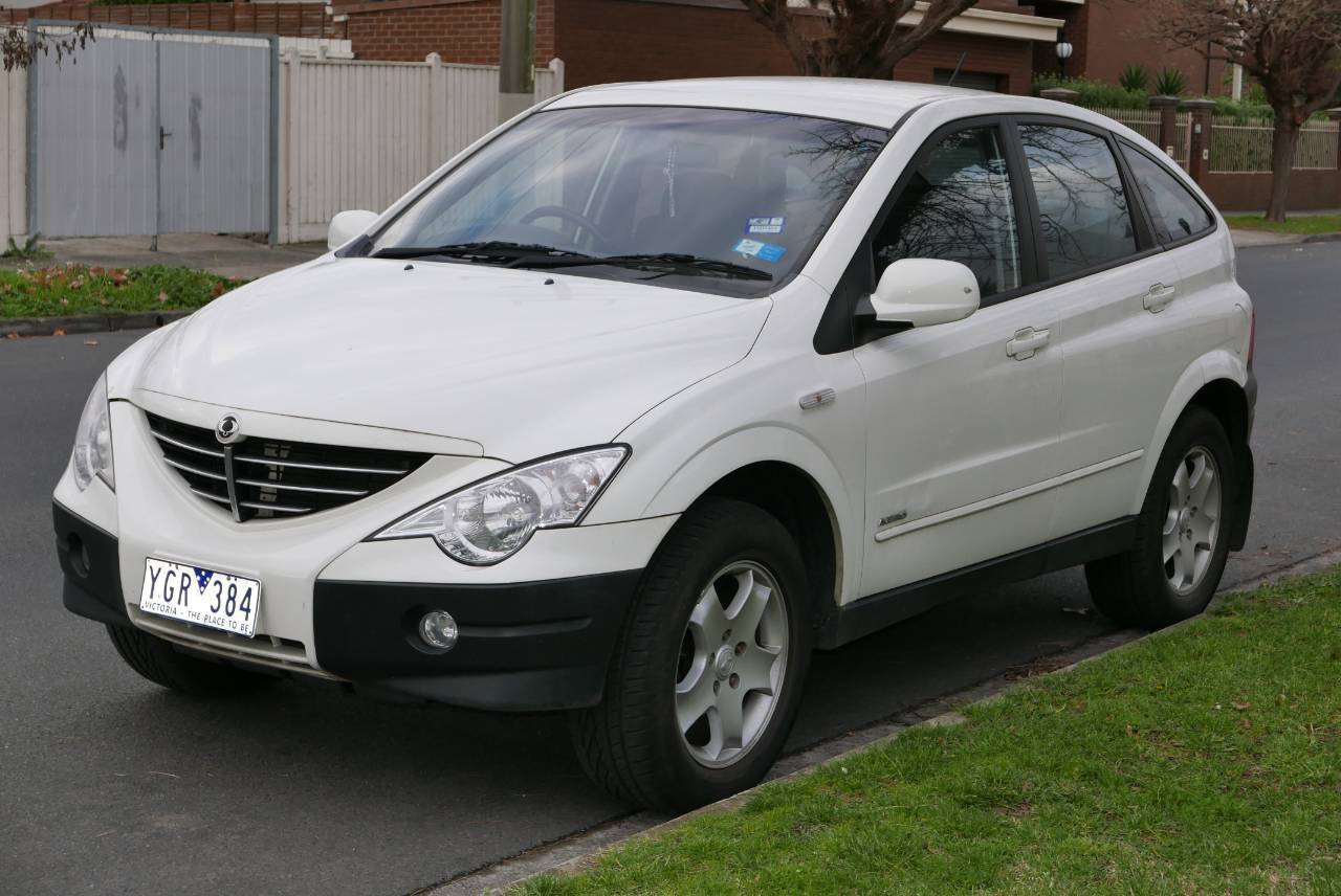 2007_SsangYong_Actyon_(C100)_A230_wagon_(2015-07-03)_01.jpg.cd14acc883f9362d05064d7121893efe.jpg