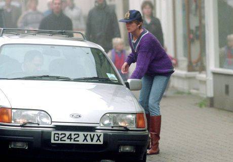750PrincessDiana1991StockPicturesEditorialImagesandStockPhotos_ShutterstockEditorial.jpeg.f5e16e292aa0519c4f76bfc48cef8f09.jpeg