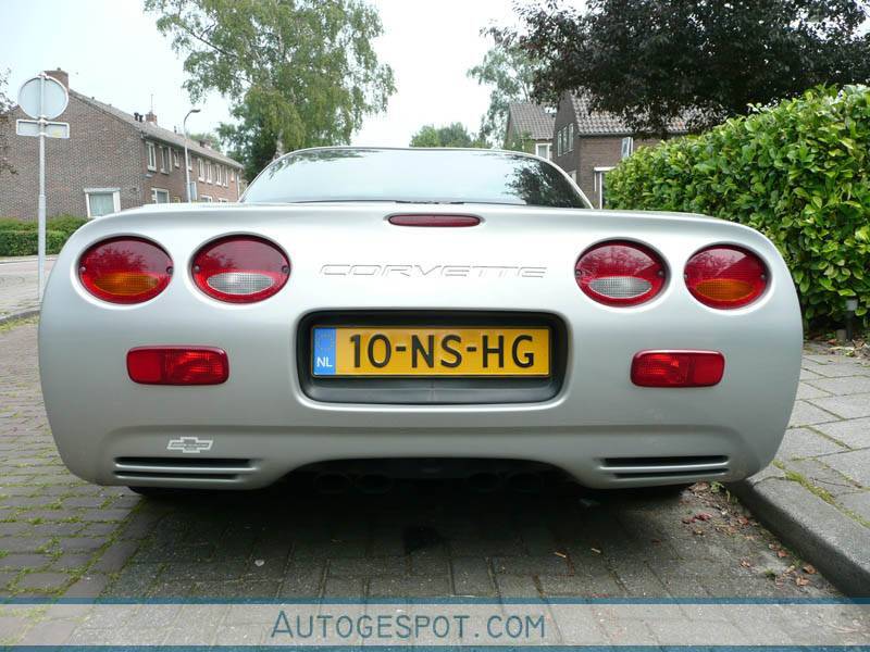 chevrolet-corvette-c5-c214748364808062008104703_2.jpg.4a2d57896a300e6589a31c19a926c3c2.jpg