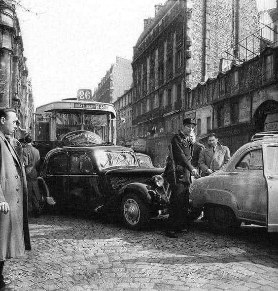 Paris.jpg.302b99344afc98c922313a96b699c5ea.jpg
