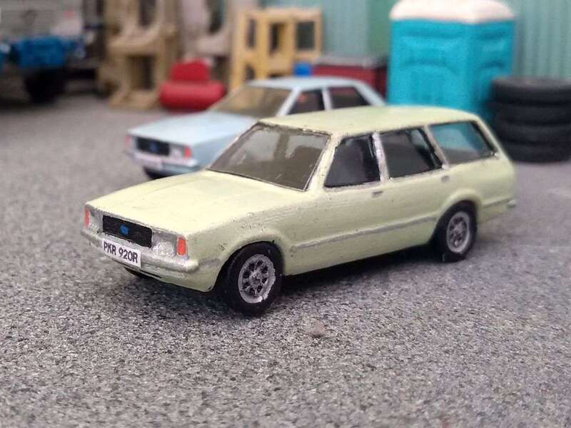 Ford_Cortina_PKR920R.thumb.jpg.612de8cfd8a9c08ba77ed2b31ff07267.jpg