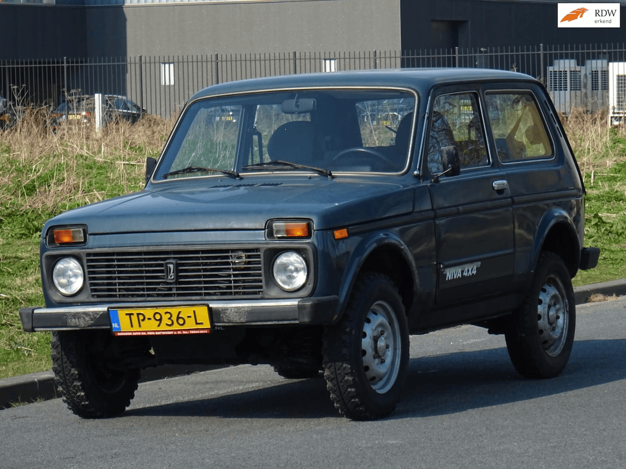 lada-niva-1-7i-4x4-uniek-apk-31-12-2025.png.2acb5fbbe6e2813805c39e08717ec601.png