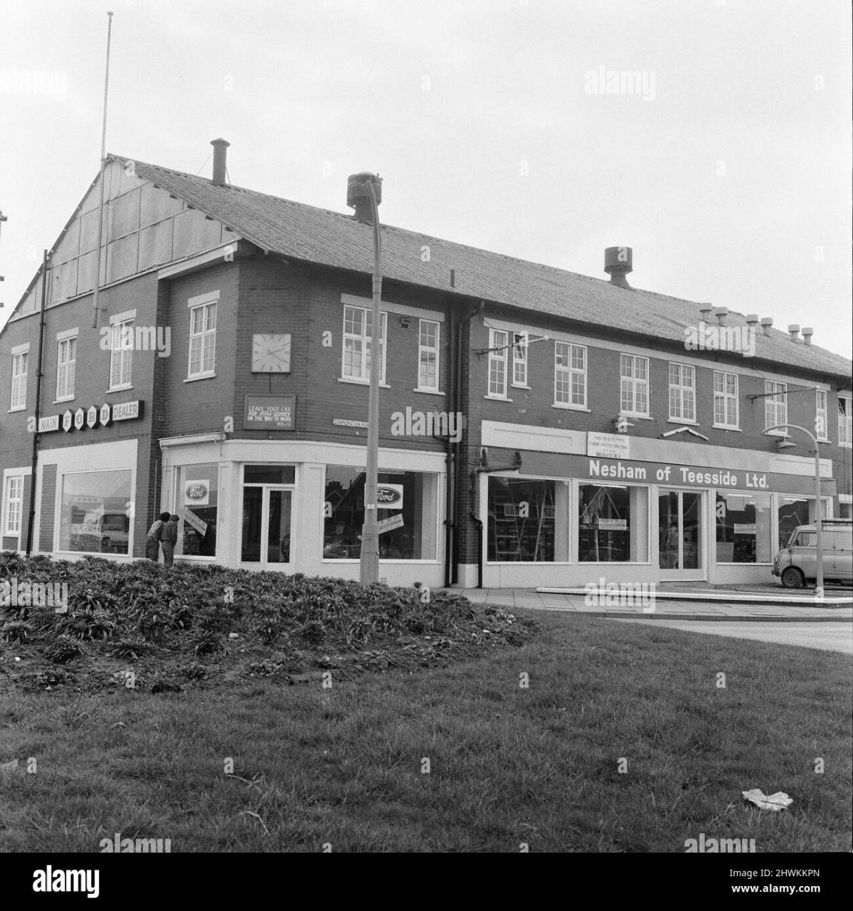 neshams-garage-redcar-1971-2HWKKPN.jpg.3f49a0a6a8ff88950b5b345206181202.jpg