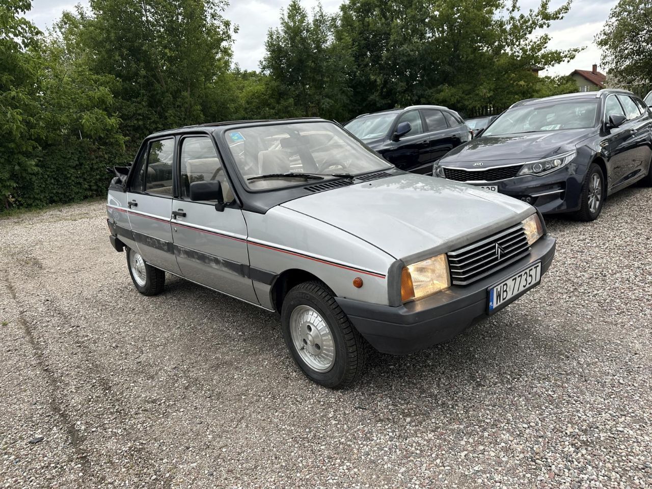 citroen-visa-youngtimer-warszawa-auto-komis-020.jpg.b6c23108865a77e980f2a67370aeeaa6.jpg