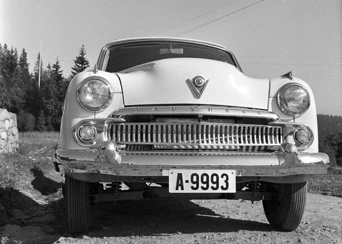1956Velox.webp.31e809123c422430ef355d962589871e.webp