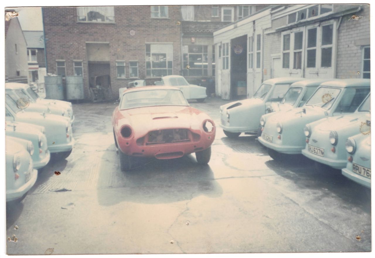 Neves-garage-2.jpeg.6ba67968291cb1e7cc7409f3fce81664.jpeg