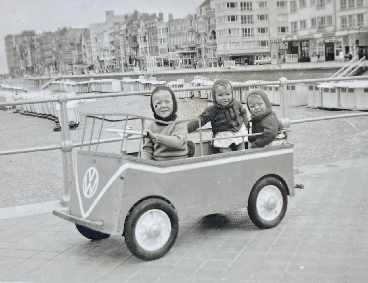 vw.jpg.32530cb9e52dc00c7dec6f188d75a9bc.jpg