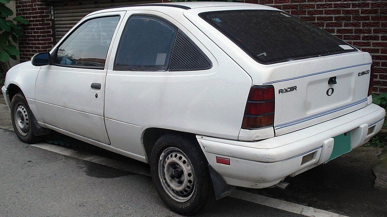 20101003_daewoo_new_lemans_van_02.jpg.24373c3094fea87480230807209b7742.jpg