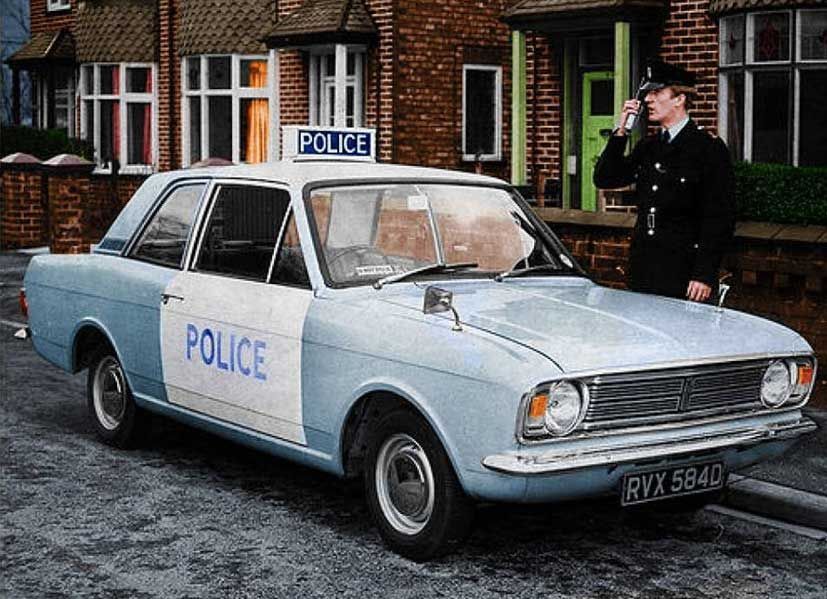 policecortina.jpg.d1a91279d4ced4b3c2a6b0c34bdd569e.jpg
