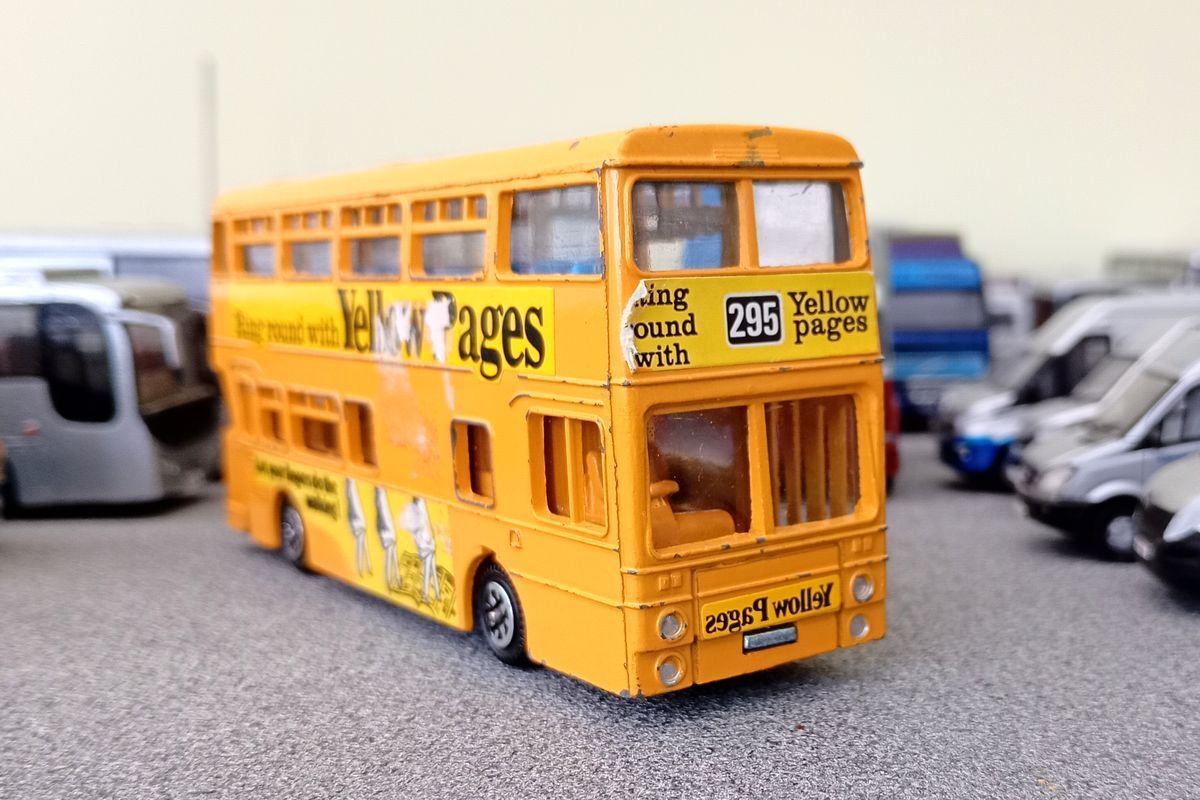 YellowPagesAtlantean1.jpg.24175e98ecf5bc3e7375cb8690691cf1.jpg