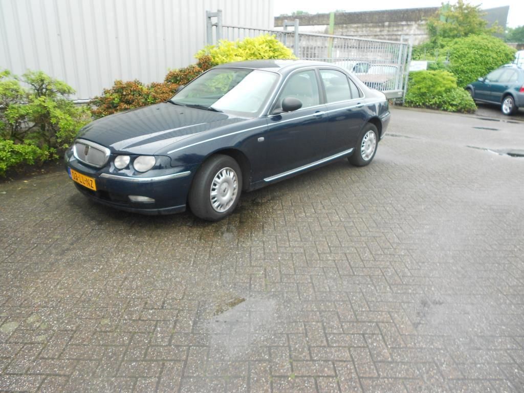rover75.jpg.eb85ec368ad407a1ad0035e10f1242af.jpg