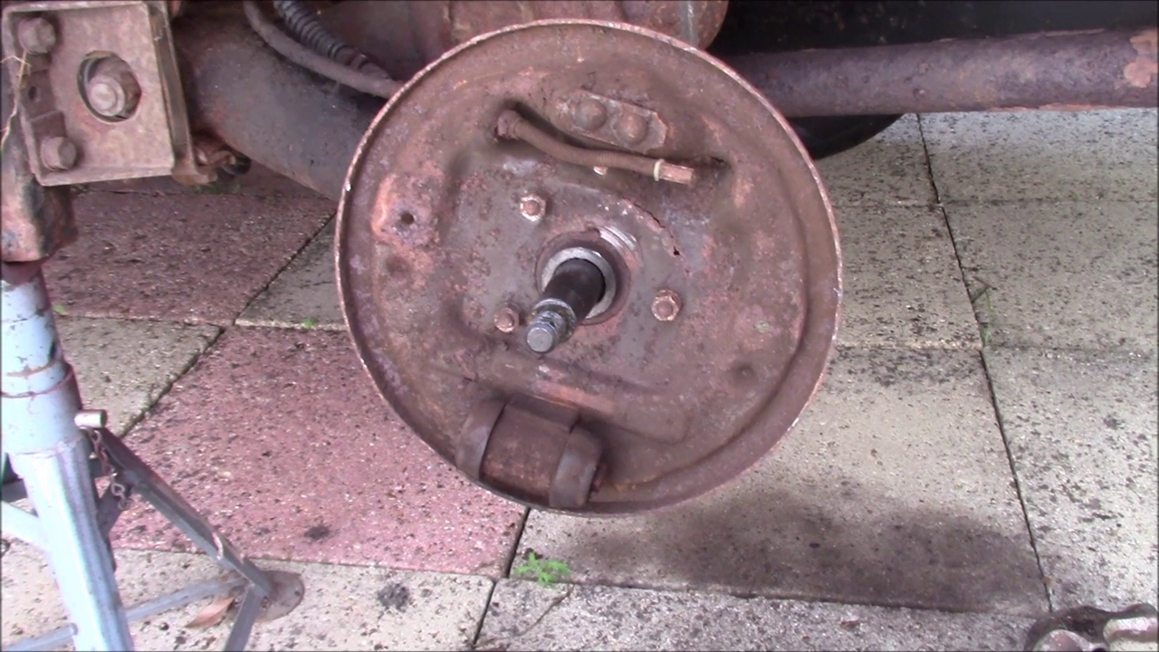 24-RearBrakesPart1-12.png.3f1bf0c3bdc41e06c3809eb0d524be07.png