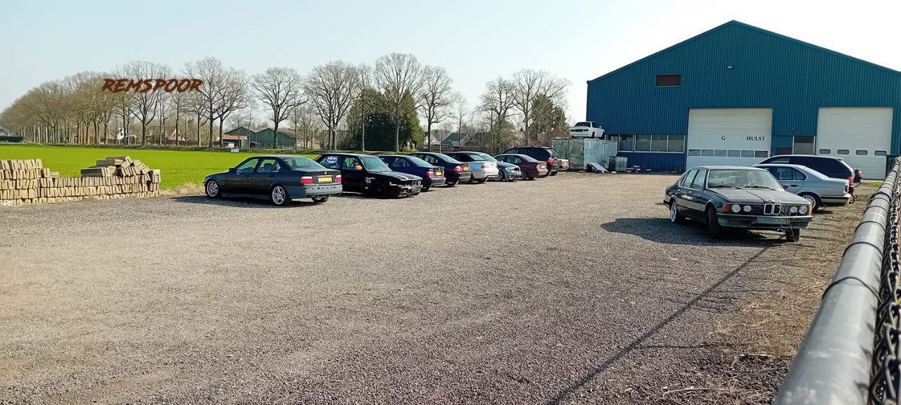bmw.jpg.8deb94abe25f02b6ce342828b2b13348.jpg