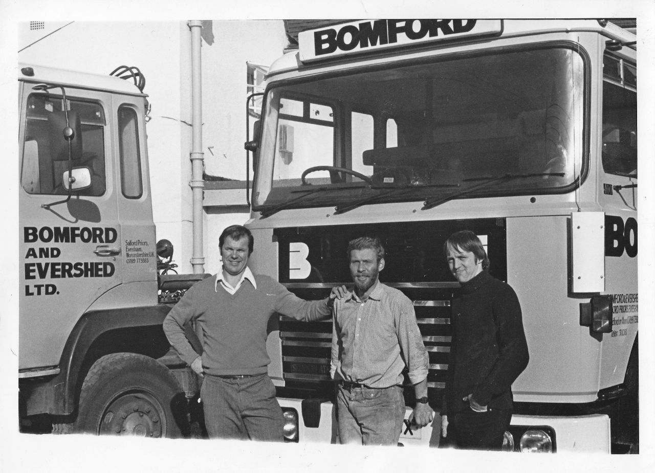 19802EADemonstratorlorries(2).jpg.be55d715c107c8b023be71aff54da854.jpg