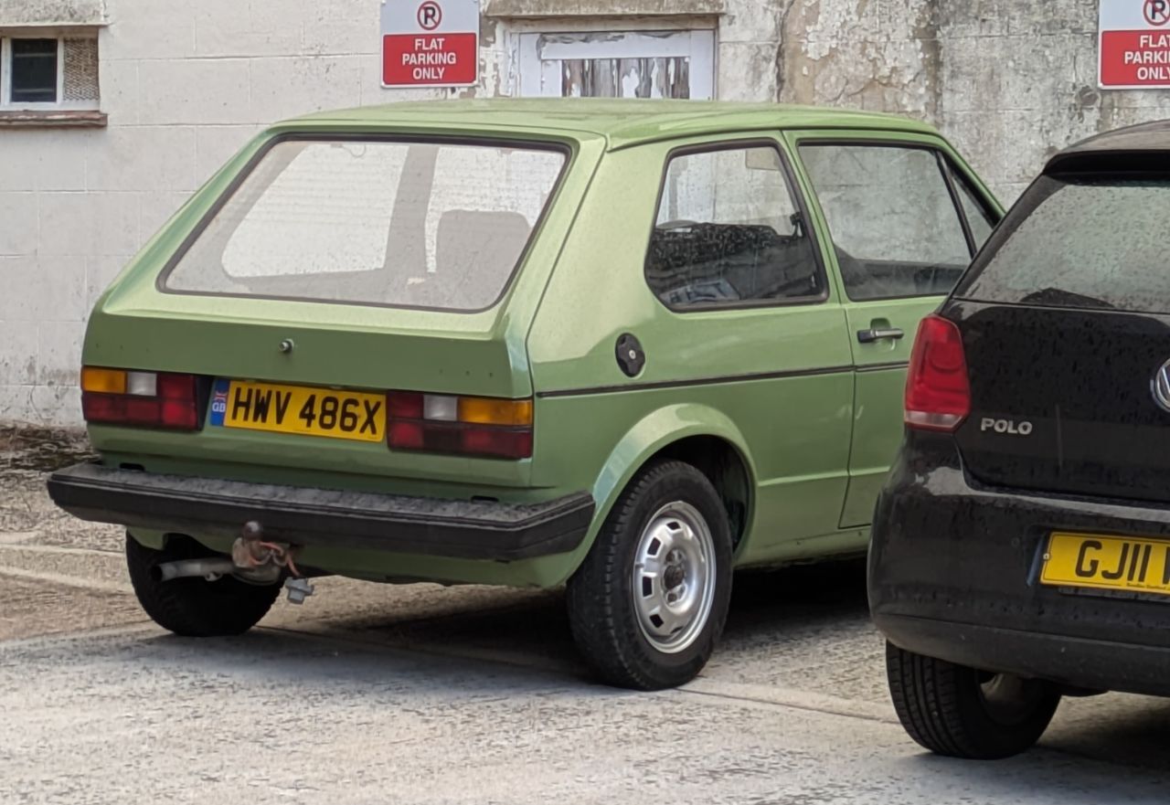 1982VolswagenGolfGL(LHD).jpg.320194b2ce6b2f14fbc0bf68e6f89f9b.jpg