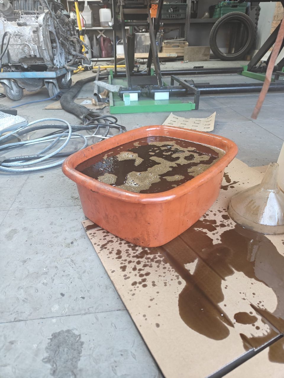 OilFull.jpg.0315ffc88e00eeeae626d7eba62106bf.jpg