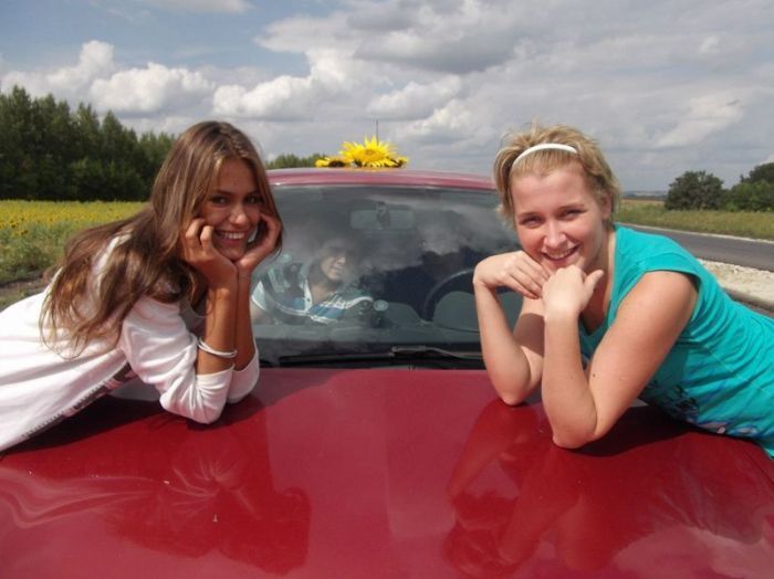 auto_girls_11.jpg.b87bfc9c2f41aa67a3c2826090b53625.jpg