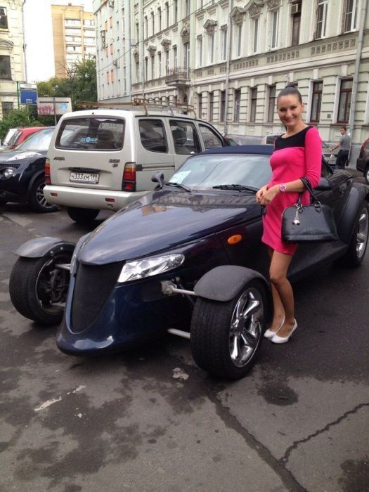 auto_girls_85.jpg.c4e1042813234715300e3fe7832d43a5.jpg