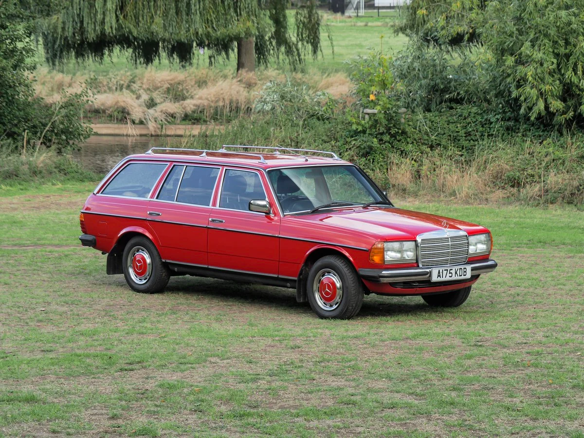 13-mercedes-benz-230-te-high-res.webp.96396e23d731829a953cecb4f37f3449.webp