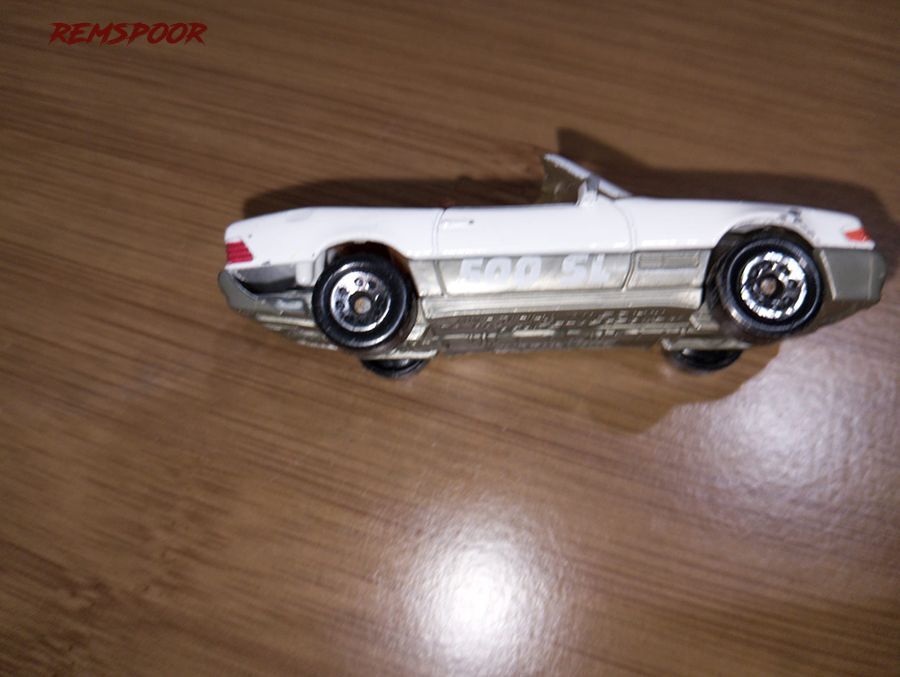 merc1.jpg.6d68a7e9dec967a97b522027b9c666d3.jpg